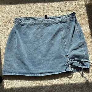 Cider Lace-Up Denim Mini Skirt – Size X1